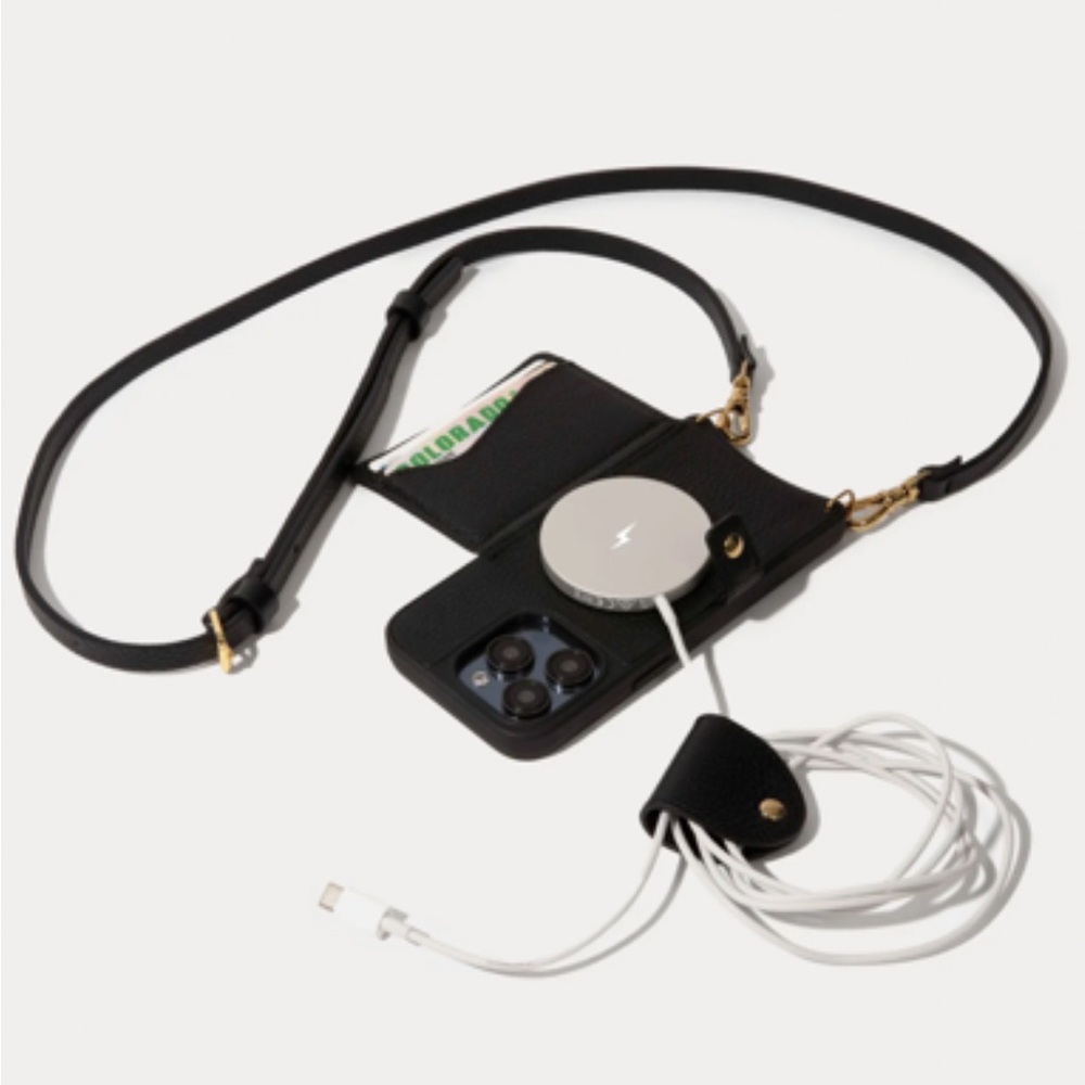 NWT Bandolier MagSafe Crossbody iPhone Case in Black/Gold